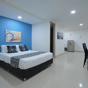  Apartahotel Montini
